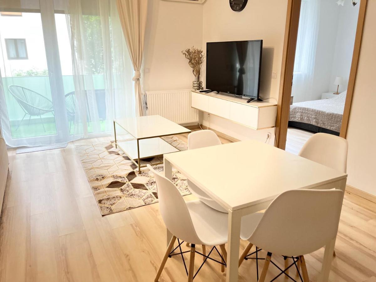 Apartament Corvin Promenade Crystal Budapeszt Zewnętrze zdjęcie